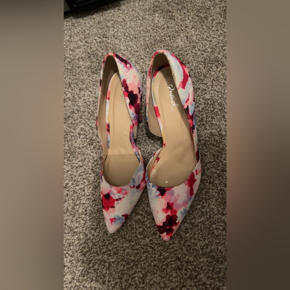 Floral heels - size 9